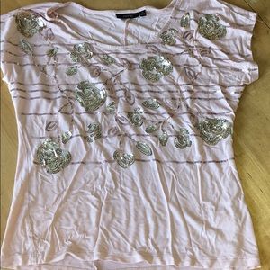 Size M flower embroidered shirt